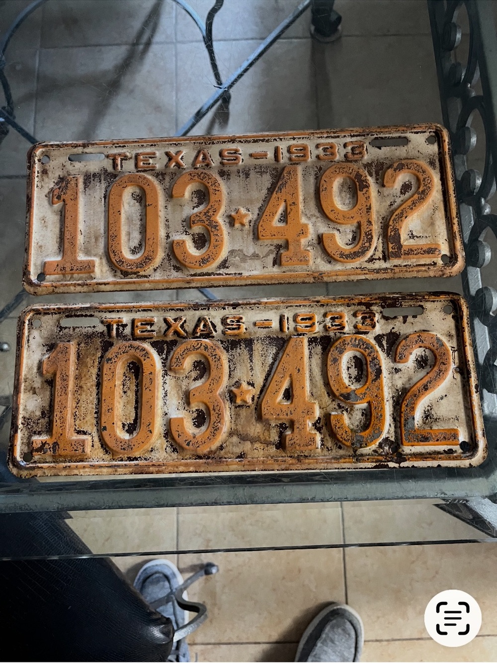 1933 Texas license plate 
103 492
Set of 2